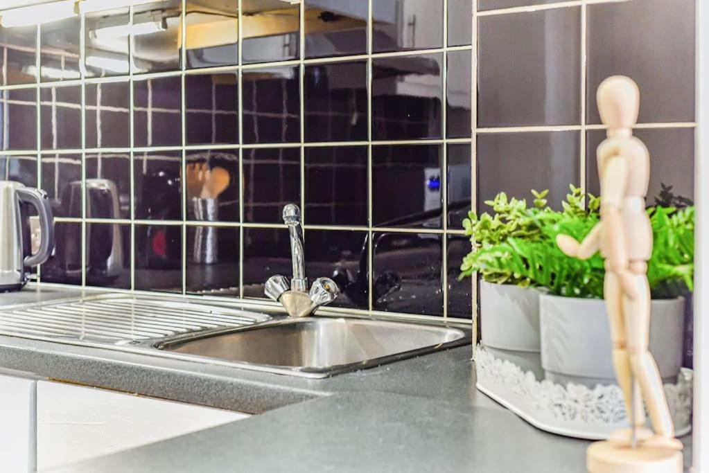 Knightsbridge Stylish Two Bedroom Apartment Londýn Exteriér fotografie
