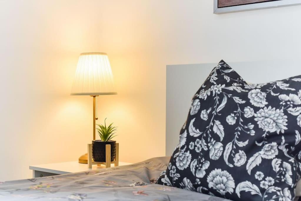 Knightsbridge Stylish Two Bedroom Apartment Londýn Exteriér fotografie