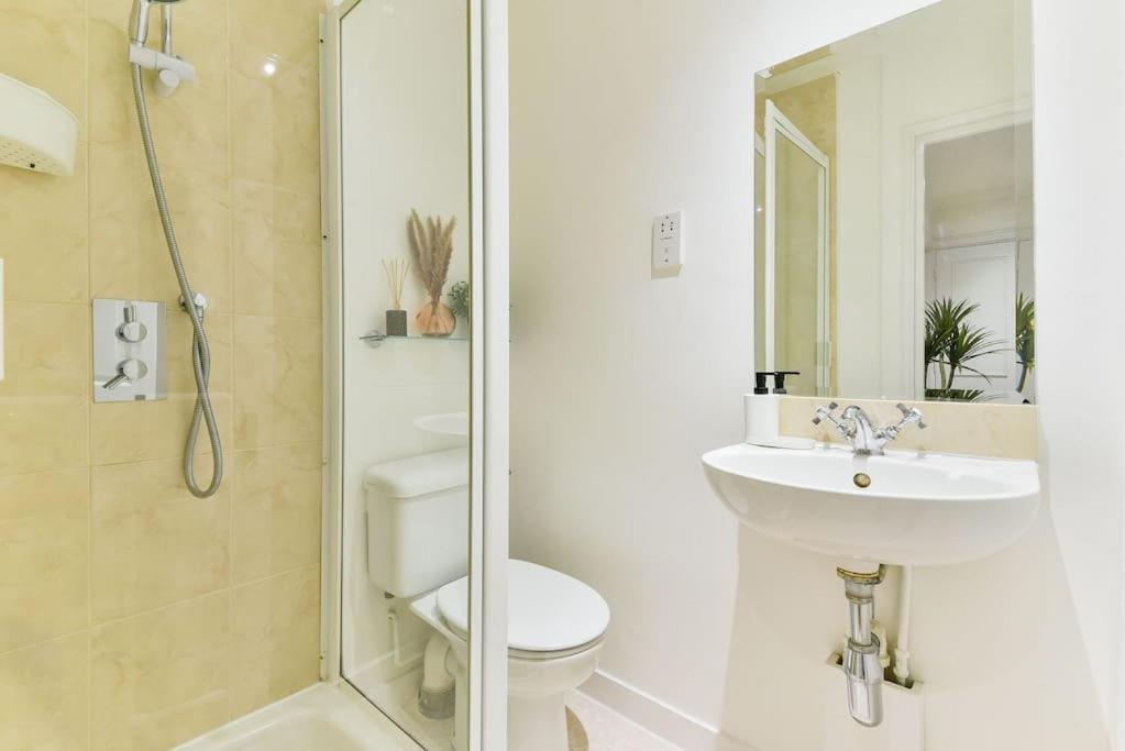 Knightsbridge Stylish Two Bedroom Apartment Londýn Exteriér fotografie